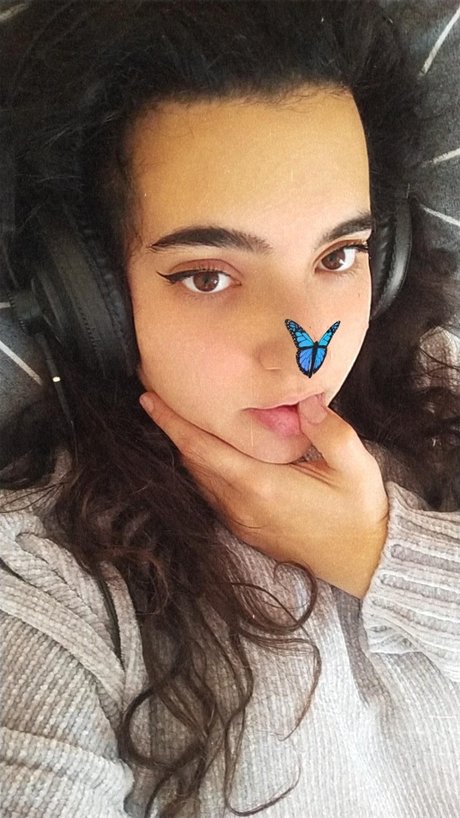 Alasti lekkinud OnlyFans-i pilt Mabel