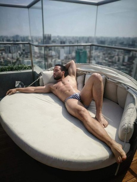 Nacktes geleaktes OnlyFans-Foto von Luis Luces