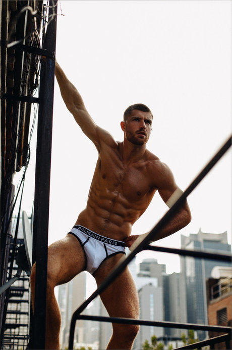 Naken lekkede OnlyFans-bilde av Markas Loa