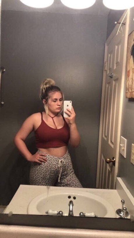 Naken lekkede OnlyFans-bilde av Lynn