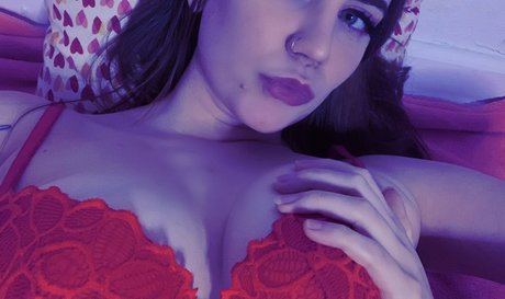 Alasti lekkinud OnlyFans-i pilt Blair