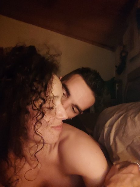 OnlyFans-model Jonnyampamppadequeen