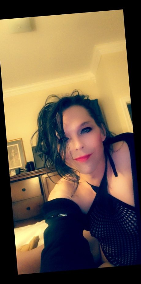 Обнаженная фотография утечки OnlyFans от Melody Layne