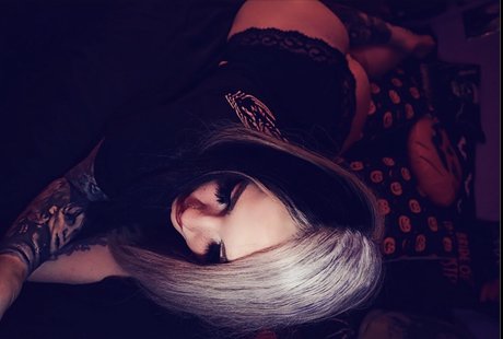 Alasti lekkinud OnlyFans-i pilt Megan Morbidd