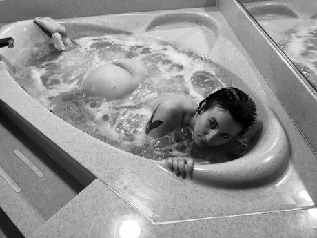 OnlyFans-model Maxine Crowfree