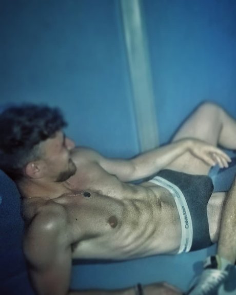 Naken lekkede OnlyFans-bilde av Maxbutt8