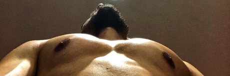 Alasti lekkinud OnlyFans-i pilt  