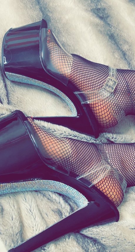 Naakte gelekte OnlyFans-foto van Danni Dreams