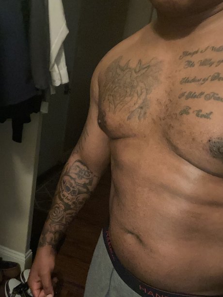 Naken lekkede OnlyFans-bilde av Mike