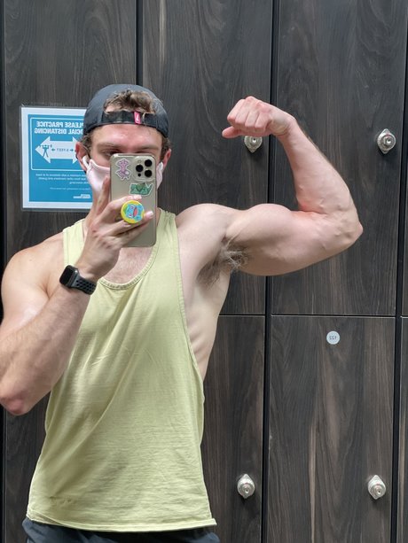 Naken läckt OnlyFans-bild av Michael