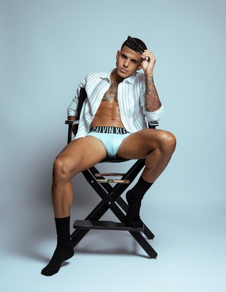 Alasti lekkinud OnlyFans-i pilt Luis