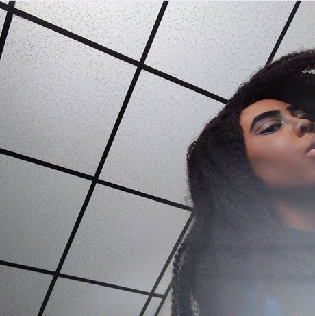 Naken läckt OnlyFans-bild av Always Be A Little Magical