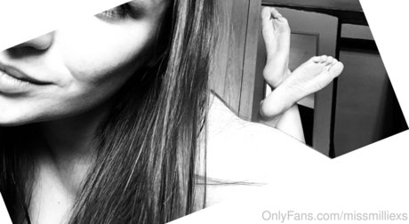 Alasti lekkinud OnlyFans-i pilt Miss Millie Xs