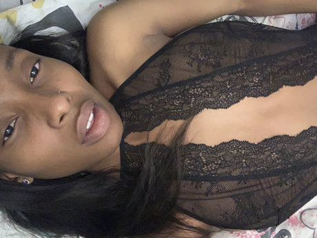 Alasti lekkinud OnlyFans-i pilt Mz Harmony