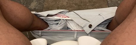 Foto di nudo di fuga di OnlyFans di Taylor