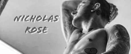 Nahá fotka uniklých OnlyFans od Nicholas Rose 