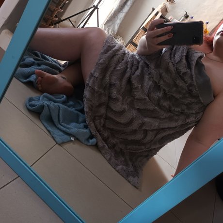 Naughtybooklover OnlyFansリークヌード写真