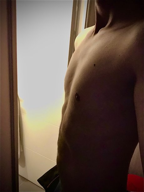 Natural Latino naked leaks OnlyFans pic