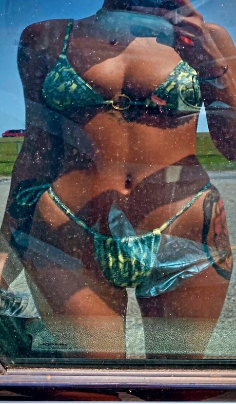 Alasti lekkinud OnlyFans-i pilt Urnotdreamingbaby