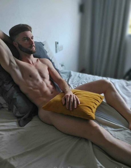 Naken lekkede OnlyFans-bilde av Kingtylor