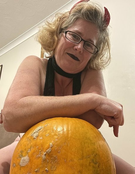 Foto di nudo di fuga di OnlyFans di Khariscurves