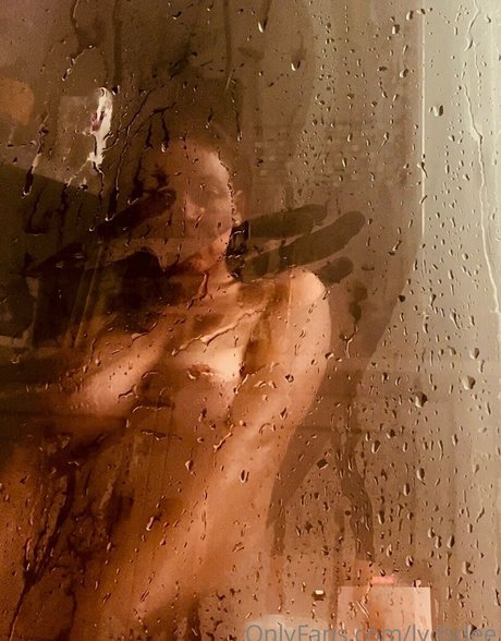 Foto di nudo di fuga di OnlyFans di Lydsdee