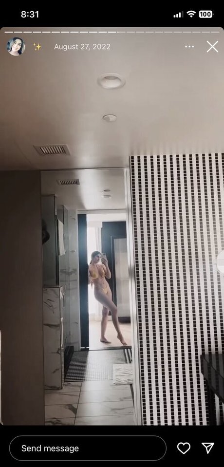 Naakte gelekte OnlyFans-foto van Itzel25