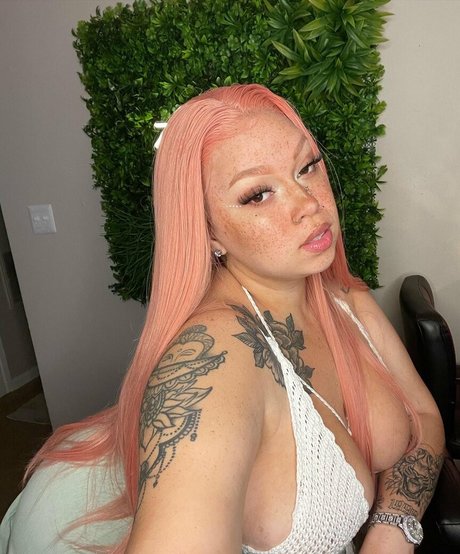 OnlyFans-model Ahintofred