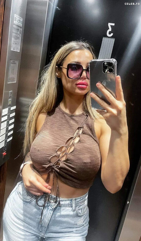 OnlyFans-model Oksana Alma