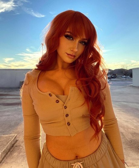 Naakte gelekte OnlyFans-foto van Rebeccaseals