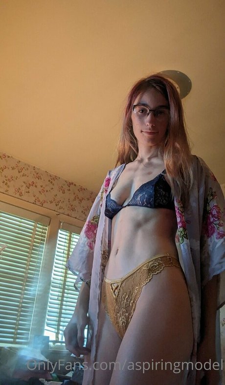 Nahá fotka uniklých OnlyFans od Aspiringmodel