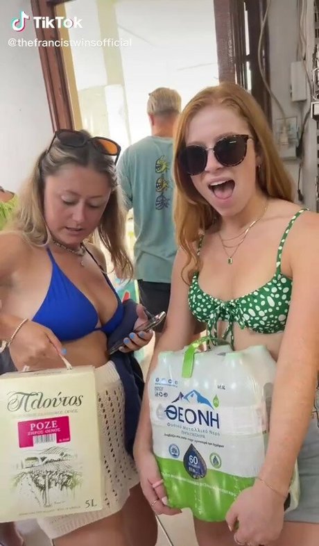 Rosyshimmer naked leaks OnlyFans pic