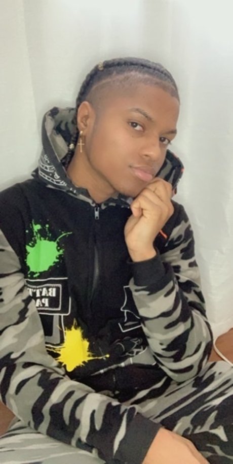 OnlyFans-model Officialmikey242