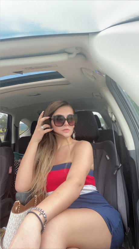 Foto desnuda filtrada de OnlyFans de   