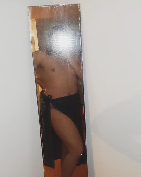 Foto di nudo di fuga di OnlyFans di Nickki