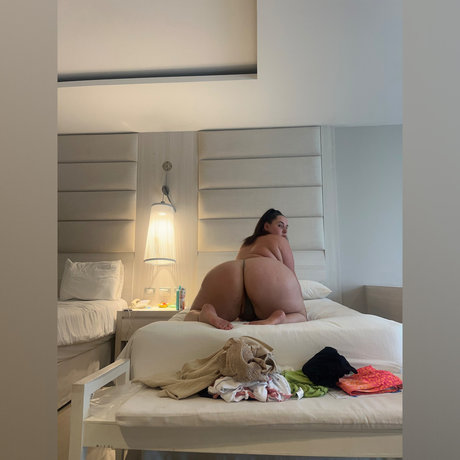 Alasti lekkinud OnlyFans-i pilt Destiny Valentina