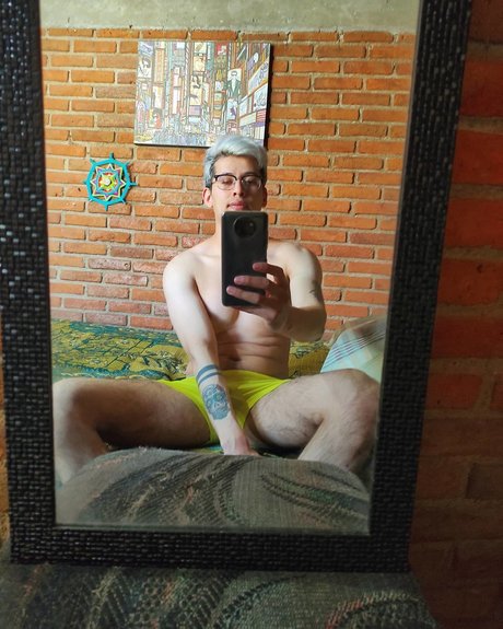 Обнаженная фотография утечки OnlyFans от  Oscar Gr