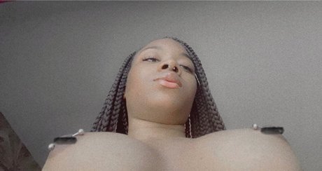 Photo nue de fuite OnlyFans de Ferrariimami