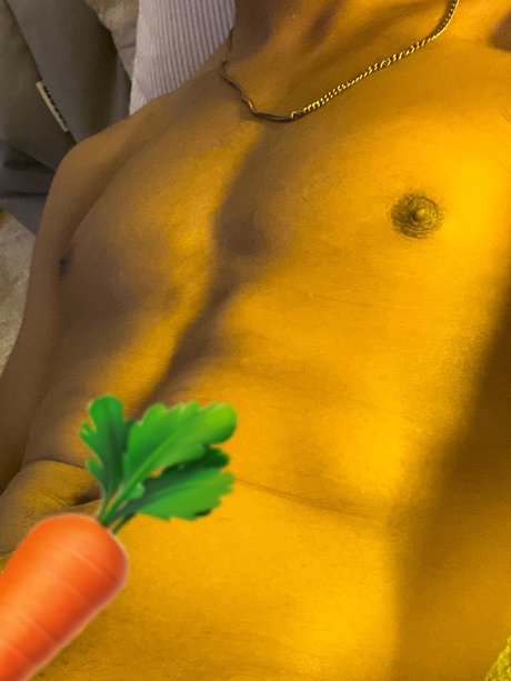 Nahá fotka uniklých OnlyFans od Omnilon