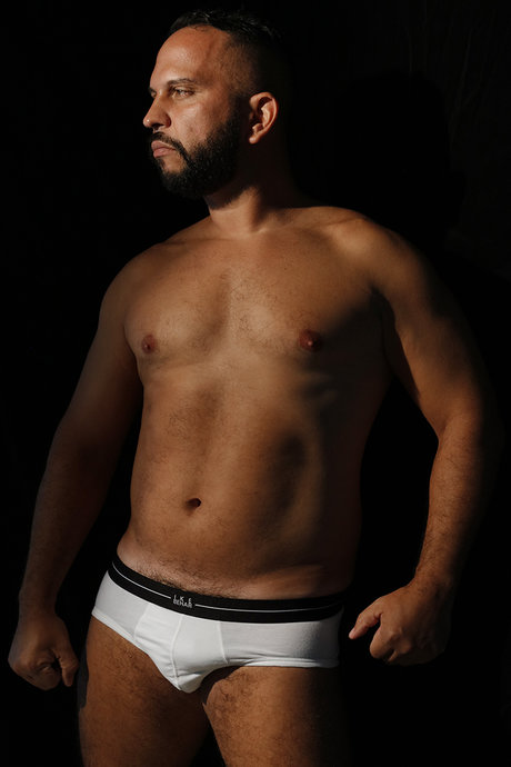 Foto di nudo di fuga di OnlyFans di Strong
