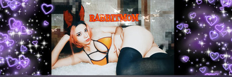 Foto di nudo di fuga di OnlyFans di Rabbit Mom