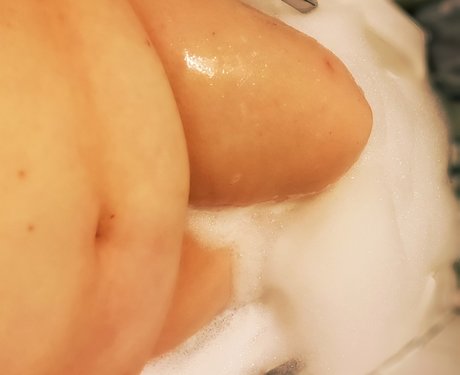 Naken lekkede OnlyFans-bilde av Amber Moon