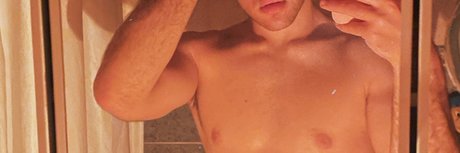 Foto di nudo di fuga di OnlyFans di Dante 