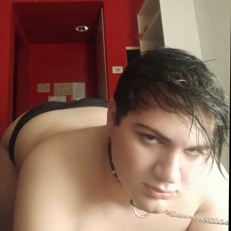 Naken lekkede OnlyFans-bilde av Rosa Blanca De Metal