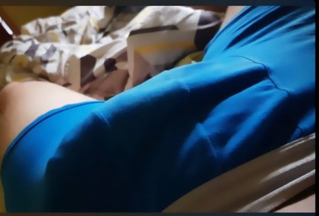 Nacktes geleaktes OnlyFans-Foto von Redestasys