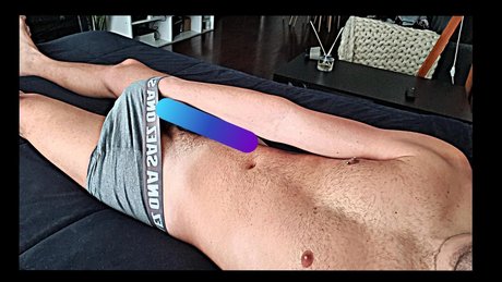 Nahá fotka uniklých OnlyFans od Mariano Nicolas