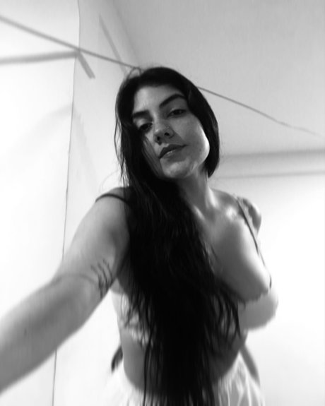 Foto di nudo di fuga di OnlyFans di Mariana Salgado