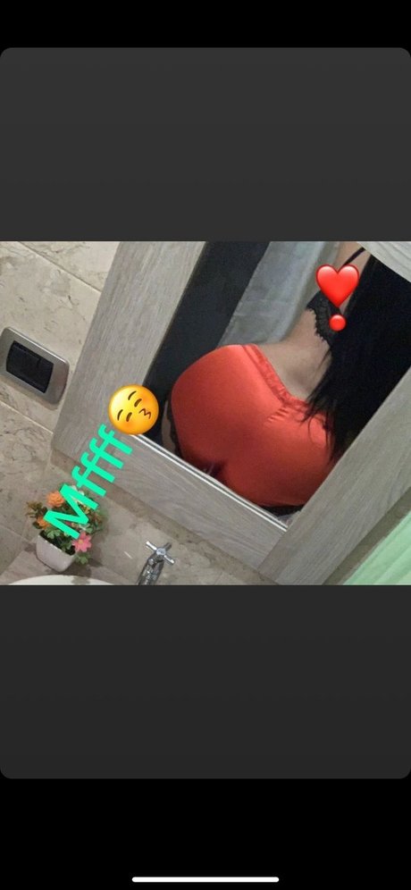 Naakte gelekte OnlyFans-foto van Maria Gutierrez