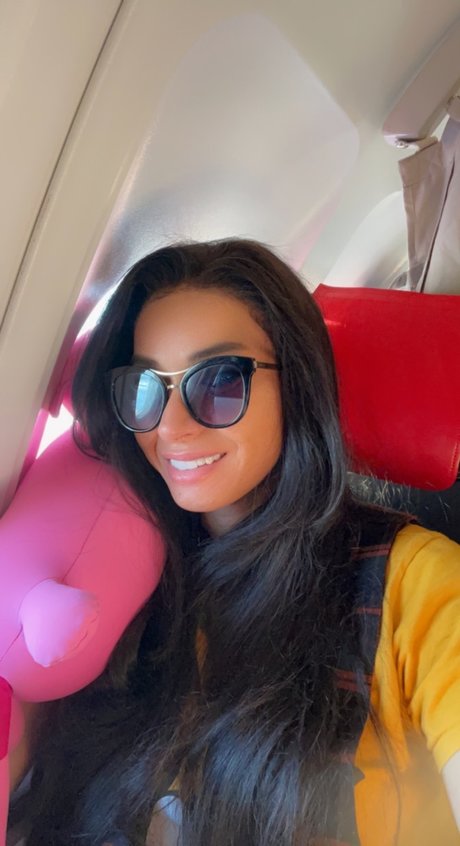 Naken lekkede OnlyFans-bilde av Marcella Hills