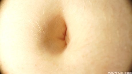 Alasti lekkinud OnlyFans-i pilt Manyfaced Bod